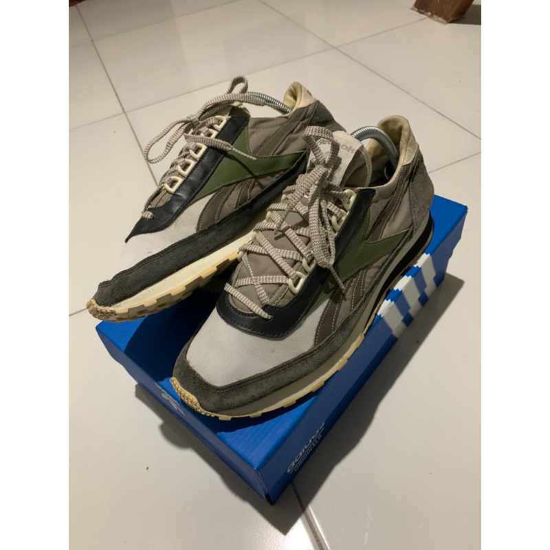 Reebok Aztec Green Army