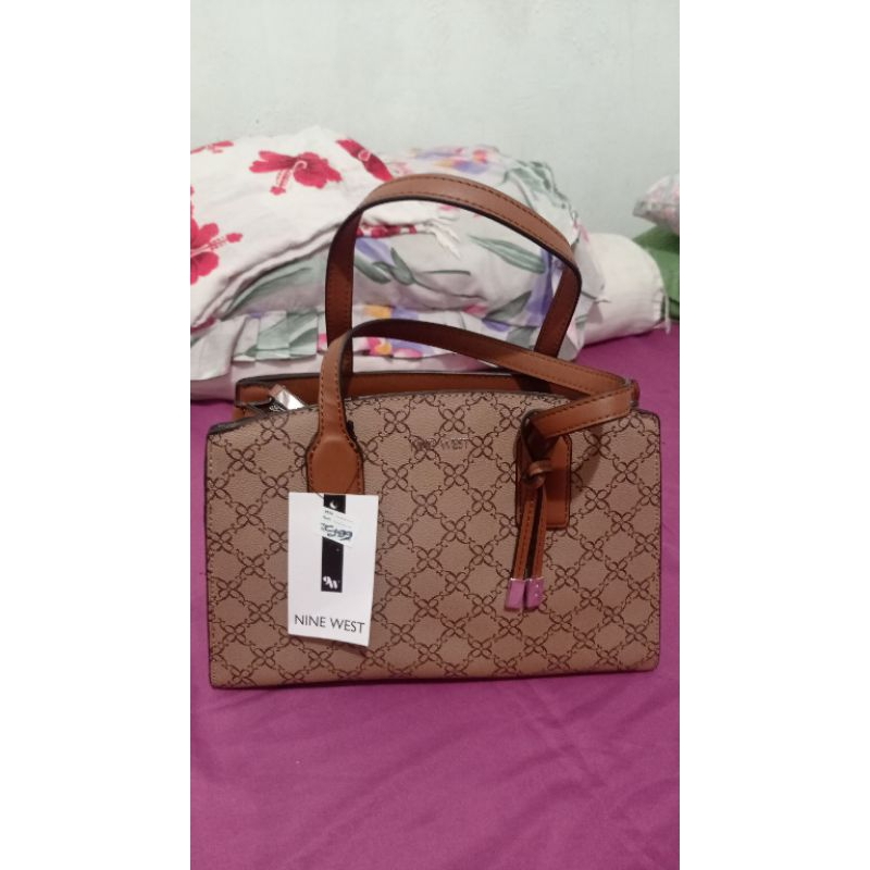 nine west tote bag