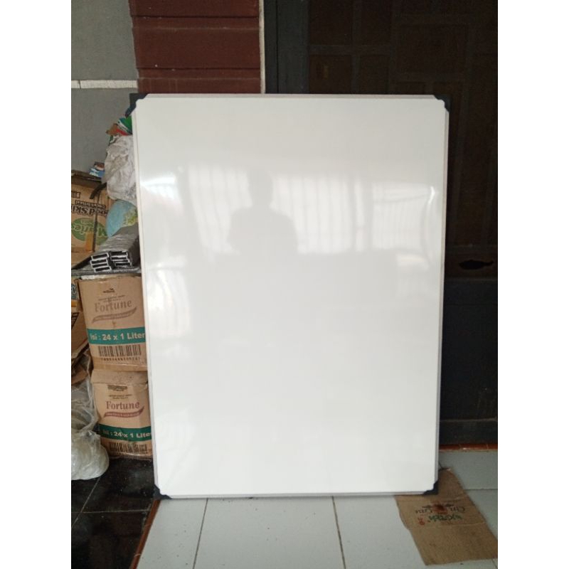 

PAPAN TULIS WHITEBOARD DINDING 60×100