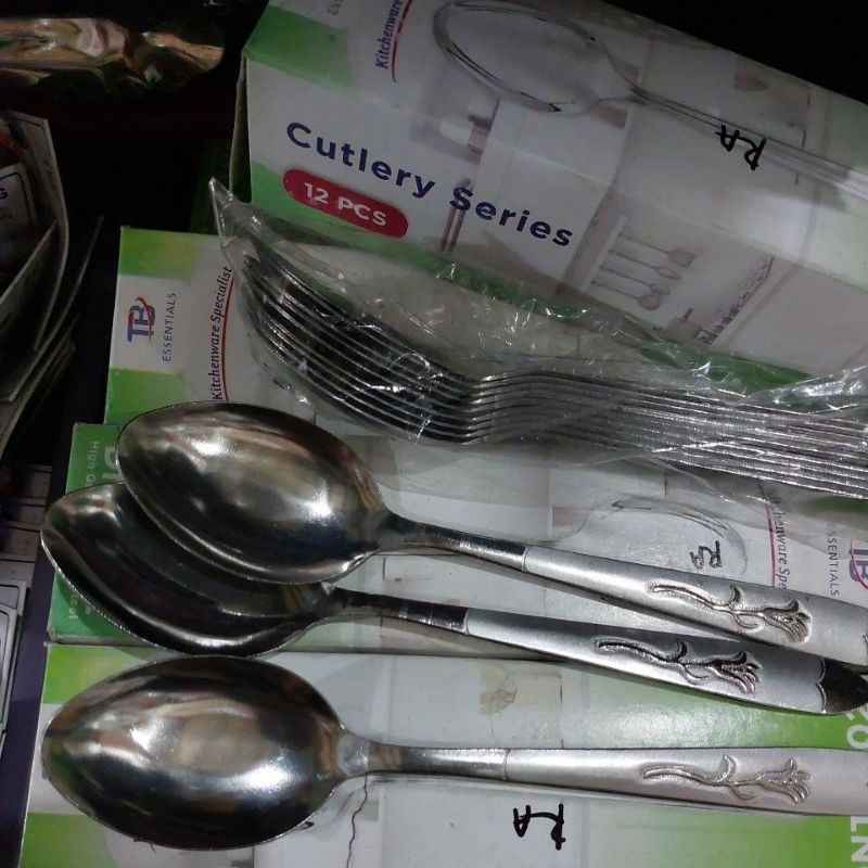 Sendok makan stainless DNT-102