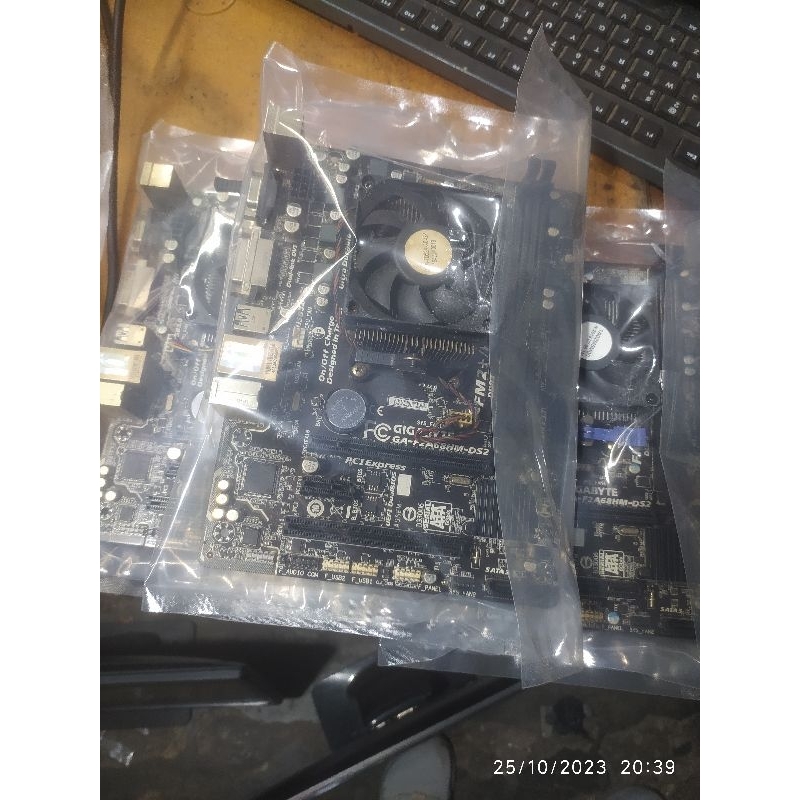 Paket amd a6 6400/7400k mobo fm2+/fm2