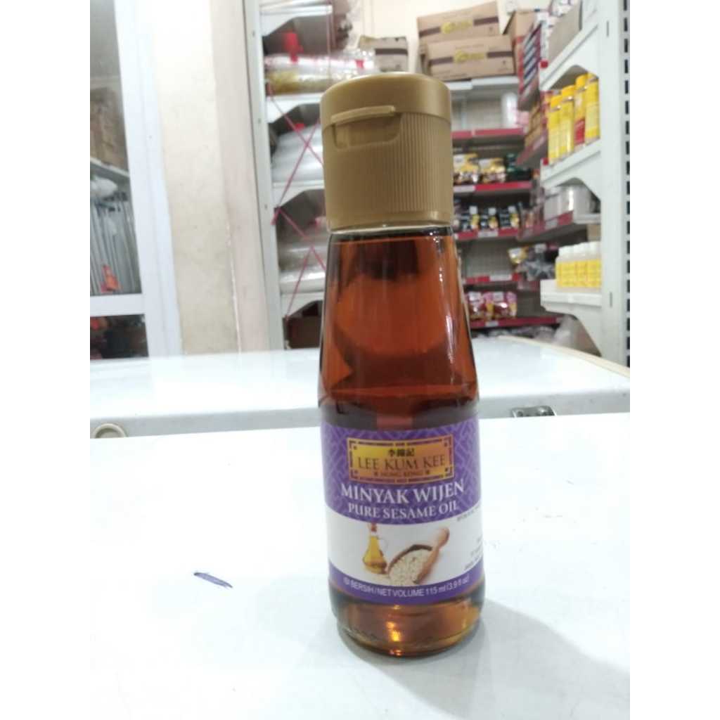 

Lee Kum Kee Minyak Wijen / Lee Kum Kee Pure Sesame Oil 115ML