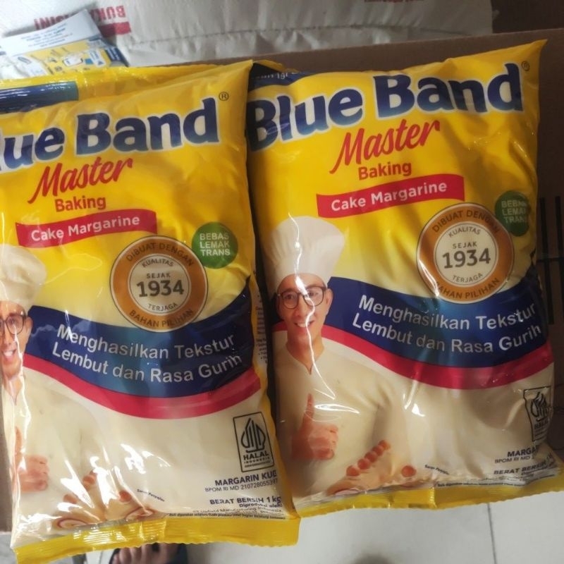 

blueband master 1kg dibelakang ada resep kue (100% ori)