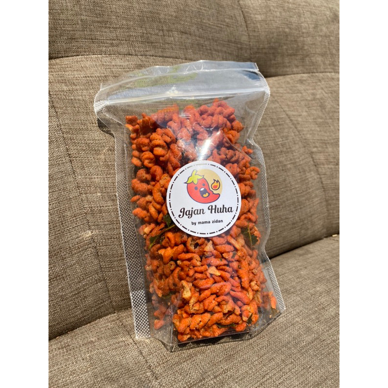 

Makroni Pedas Huha (daunjeruk)