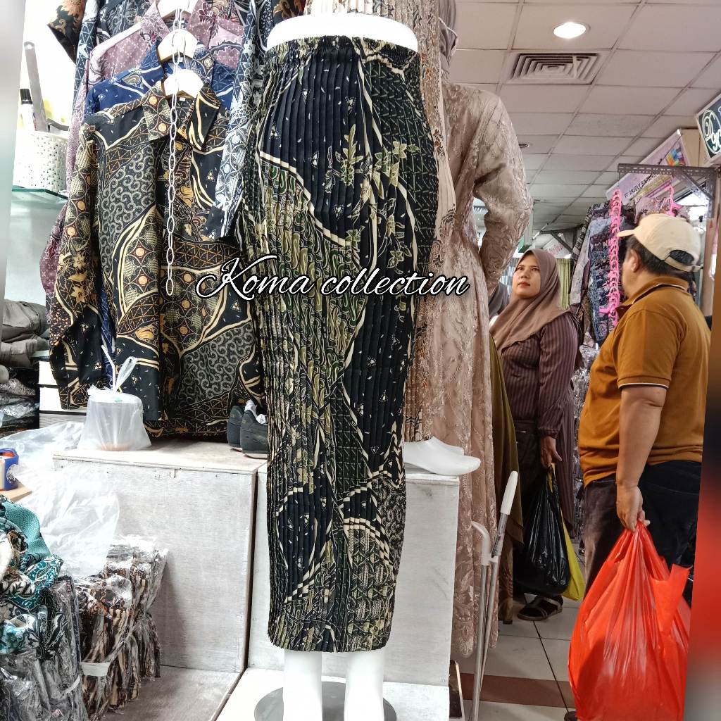 Rok Batik Plisket Asta Hitam All size ( s - jumbo ) / Rok Bawahan Kebaya Modern / Rok Bawahan Wisuda