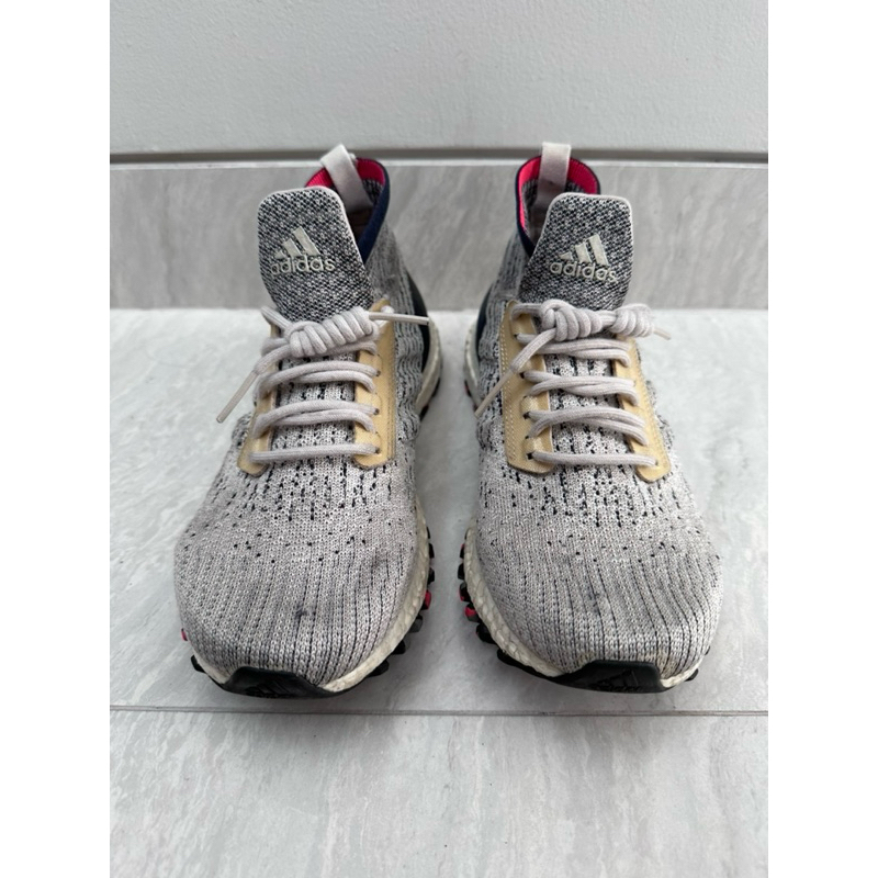 SECOND SEPATU ADIDAS ULTRABOOST