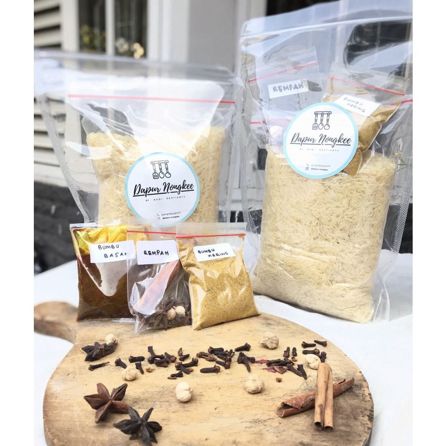 

Model Terkini Paket Beras Basmati 1kg dan Bumbu Nasi Kebuli
