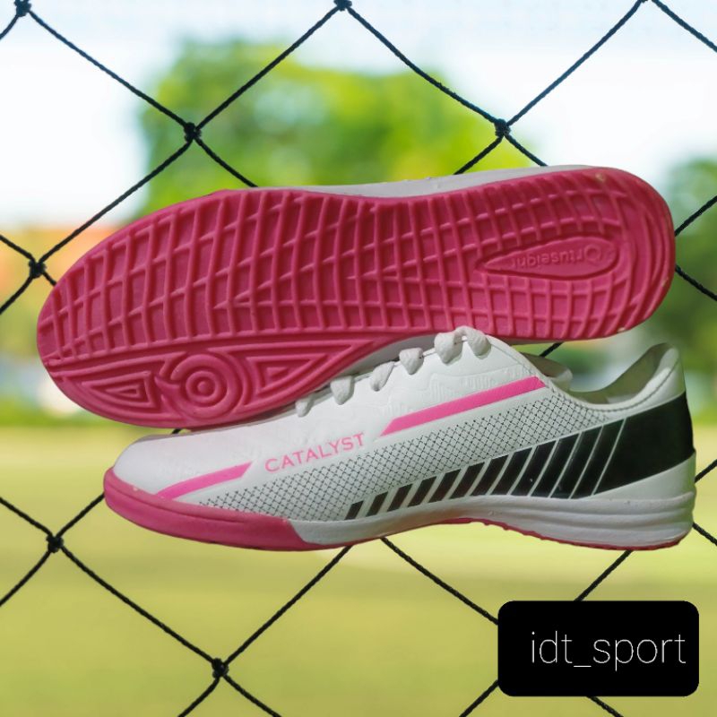 sepatu futsal ortus catalyst liberte