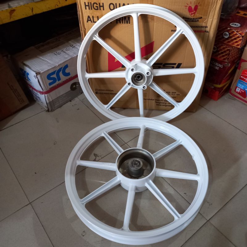 velg bintang palang 8 putih revo absolute/blade merk v rossi