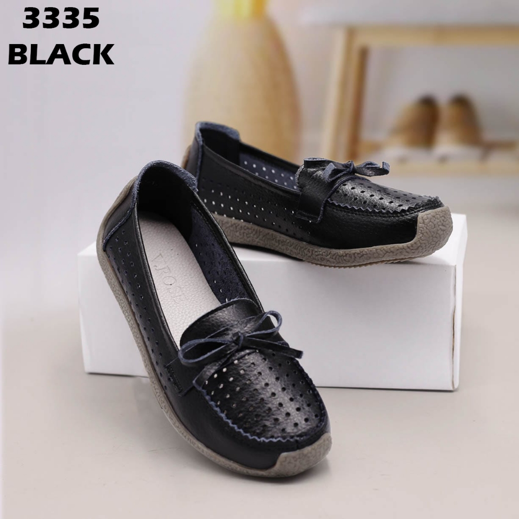 TERBARUUU Flat Sepatu Wanita Kasual Jalan Desain Simple dan Ringan Sepatu Flat Wanita  Kulit Premium