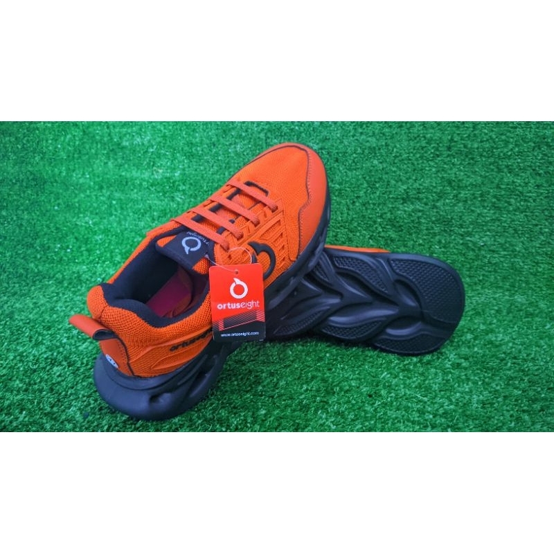 sepatu ORTUSEIGHT pria/Wanita Kw super