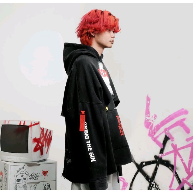 Hoodie tagged official