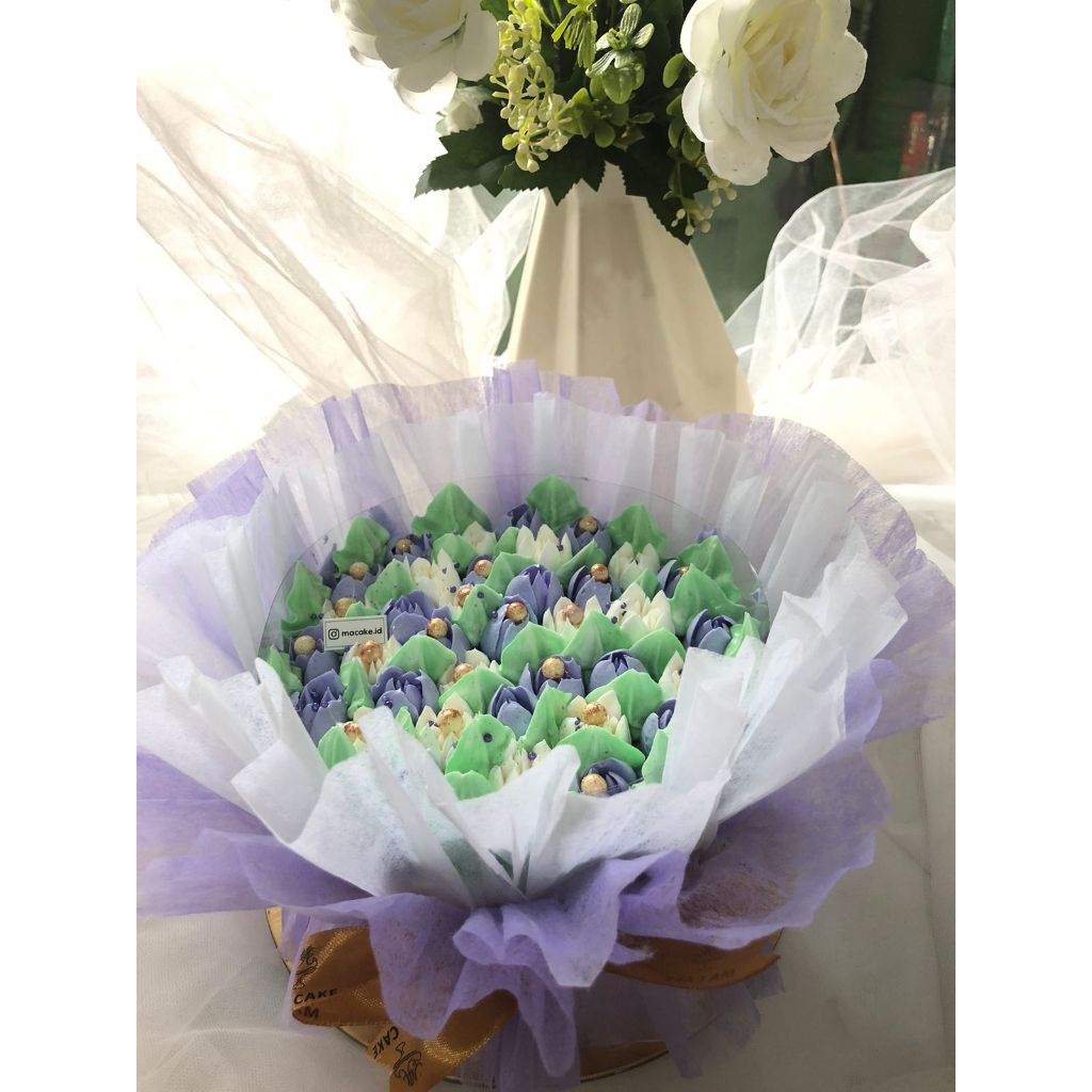 

Bouquet Cake / Flower Cake / MA Cake