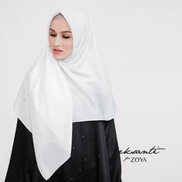 ZOYA HIJAB SEGI EMPAT JUMBO MOTIF PARADINA SCARF