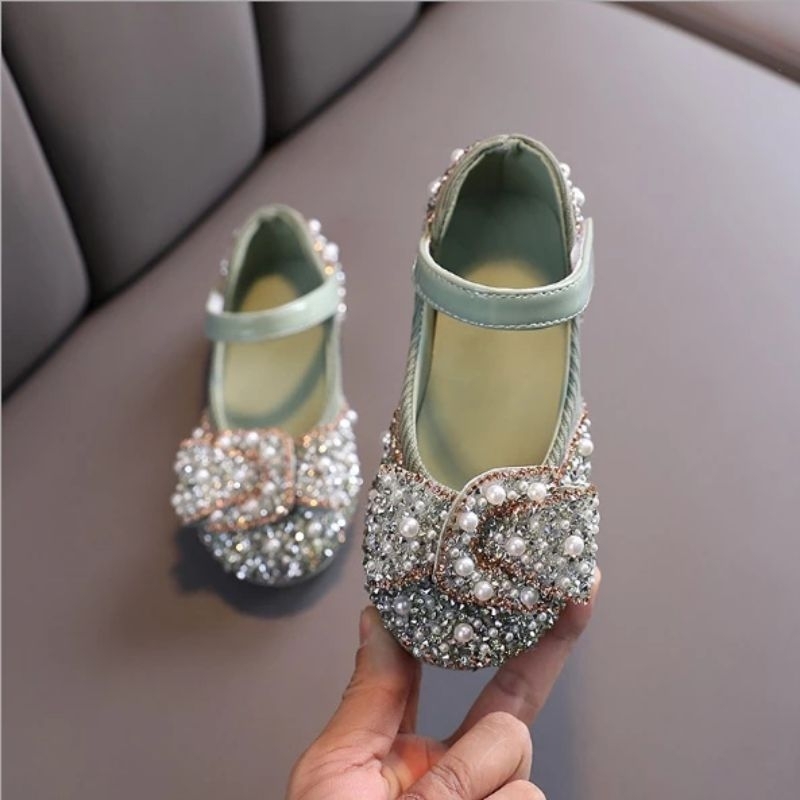 sepatu Natal anak perempuan keceh