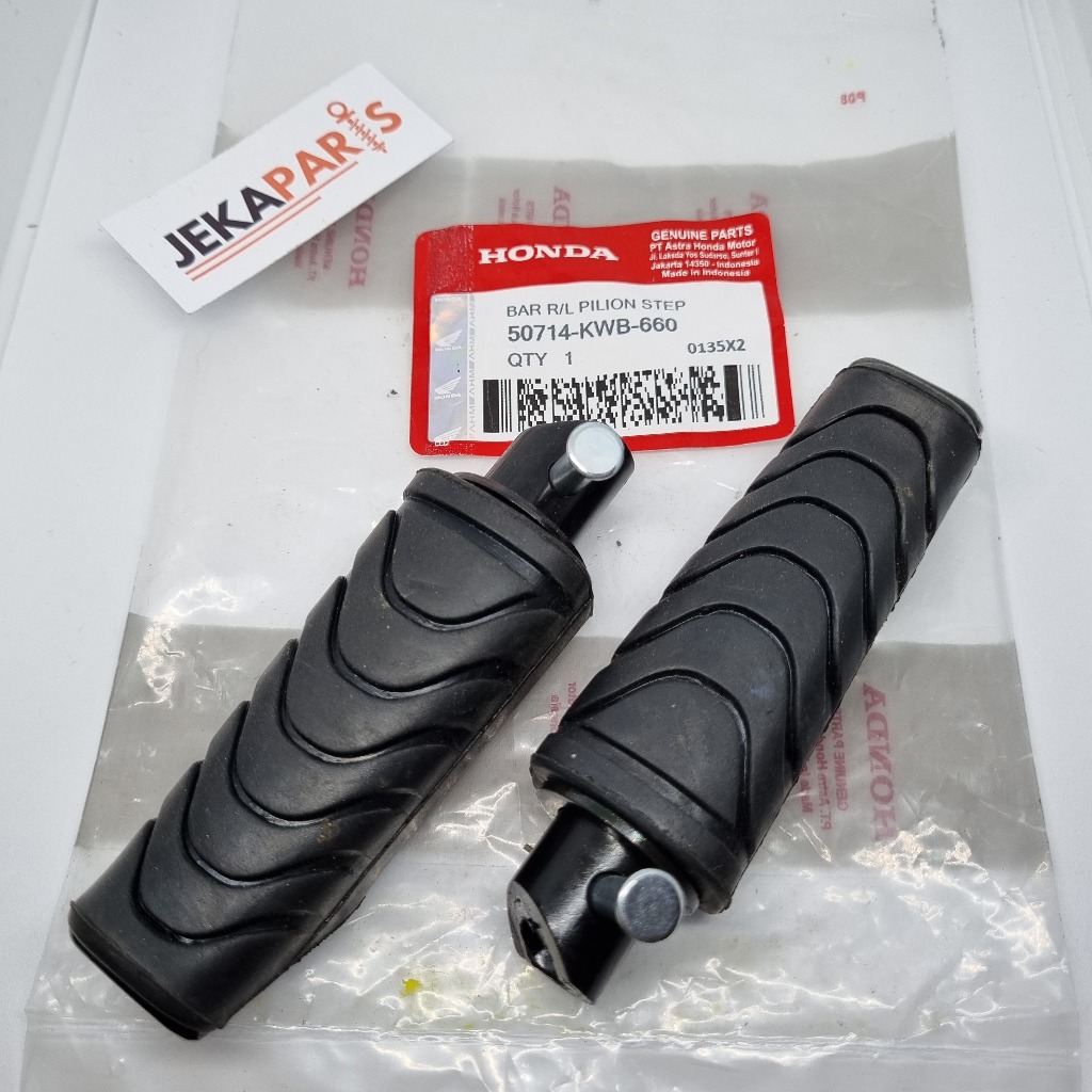 Karet Footstep Pijakan Kaki Belakang Motor Blade Revo Absolute Beat Fi Vario 125 KWB