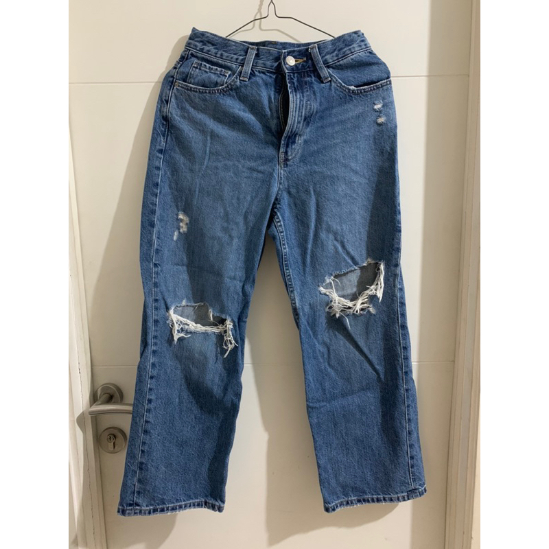 UNIQLO High Rise Straight Jeans
