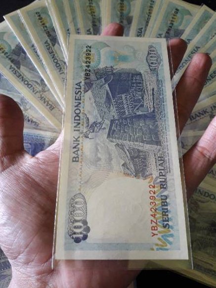 Bestseller Uang kuno 1000 rupiah 1992