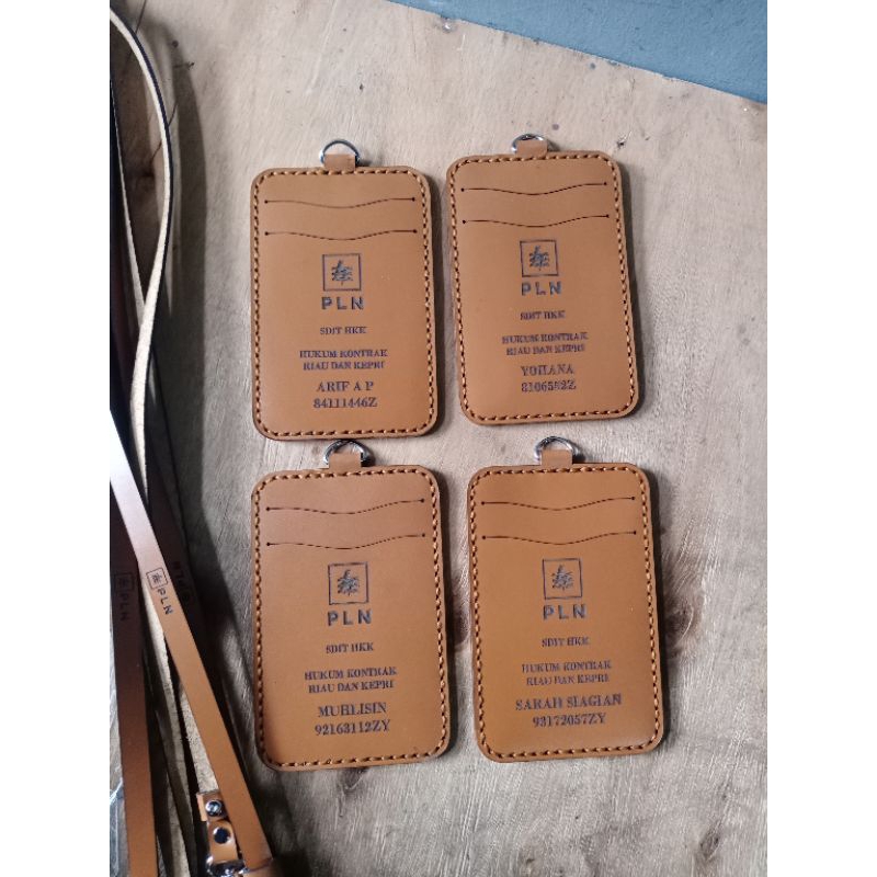 

name tag kulit sapi asli custom nama logo / id card kulit sapi asli murah