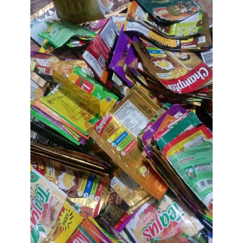 

bungkusan minuman campuran isi:50pcs masih kotor iy kk