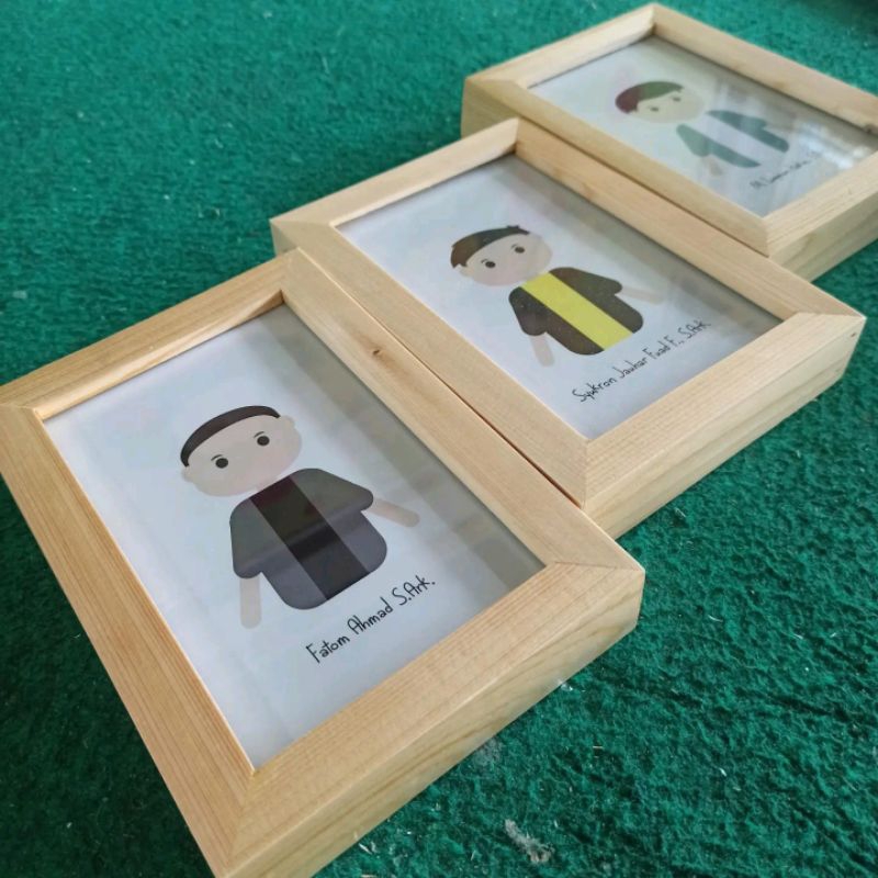 Pigura Kayu Jati Belanda