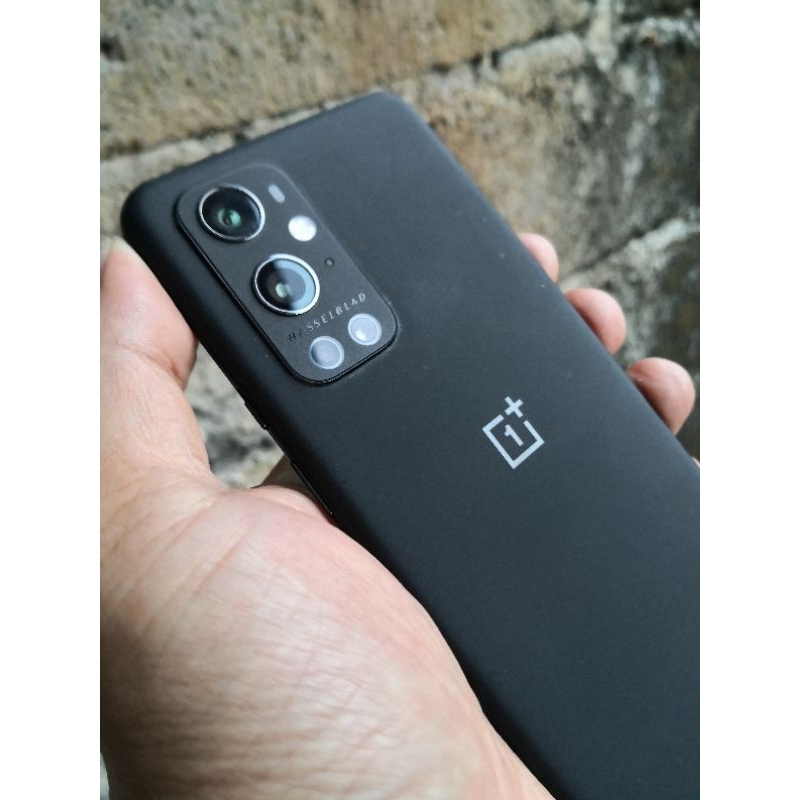 Oneplus 9 pro 5G 12/256 not oneplus 10 8 pro