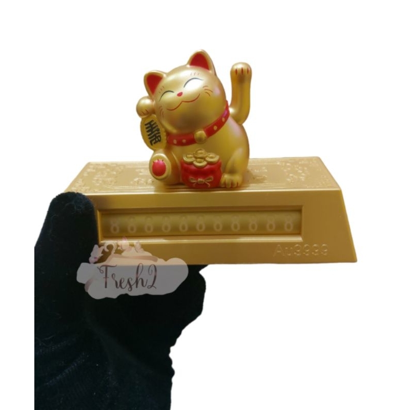 pajangan mobil motif kucing hoki / pajangan caisen mini / pajangan mobil