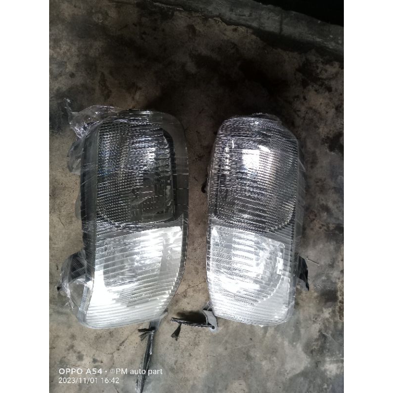 headlamp Ford escape2010