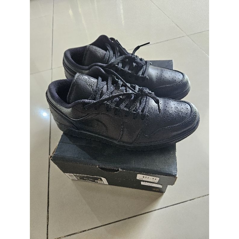 Nike Air Jordan 1 Low Triple Black