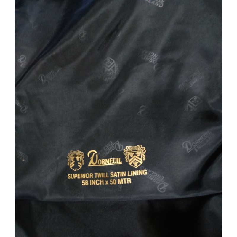 Kain satin dourmeuil kain furing jas kain halus hitam