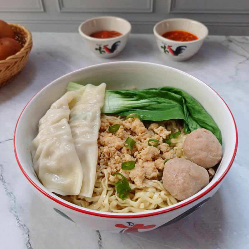 

Bakmi Ayam FROZEN - Topping Ayam Cincang - HALAL - Rasa Resto