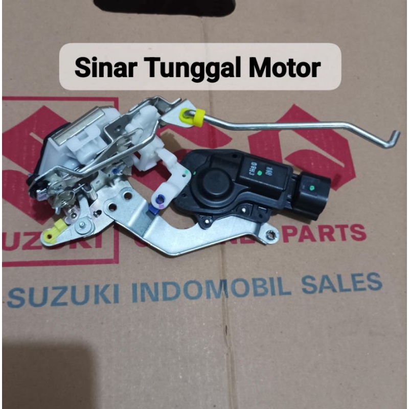 door lock pintu belakang tengah suzuki apv arena original
