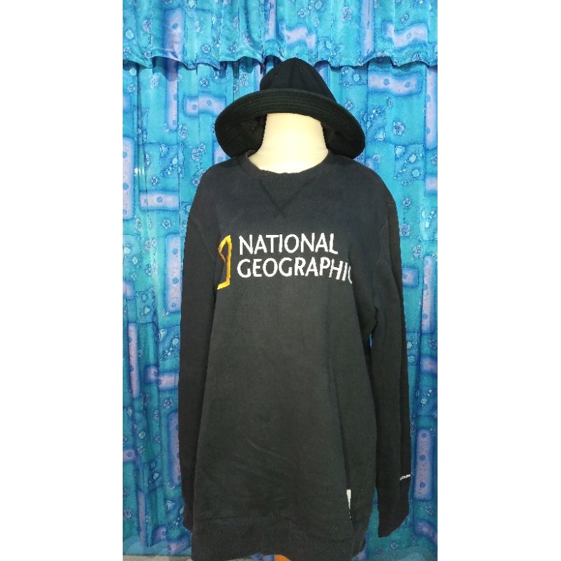 sweater National Geographic Natgeo Preloved