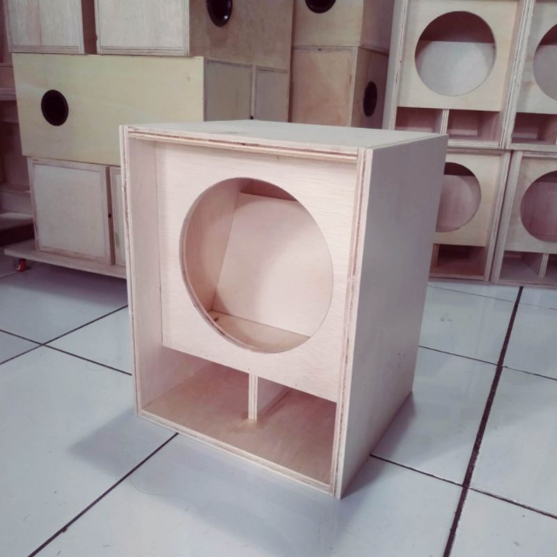 Box speaker miniscoop 8inch triplek 12mm