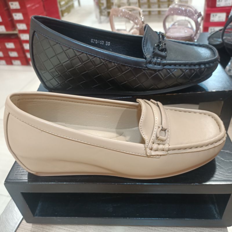 ST MORITZ ‼️ sepatu wanita slip on wedges comfort ringan
