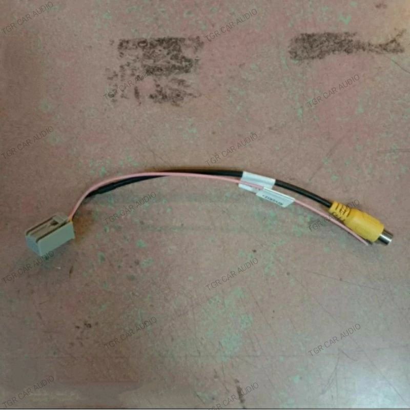 soket kamera mundur PnP dengan tape radio head unit bawaan asli original Mitsubishi Xpander Exceed 2