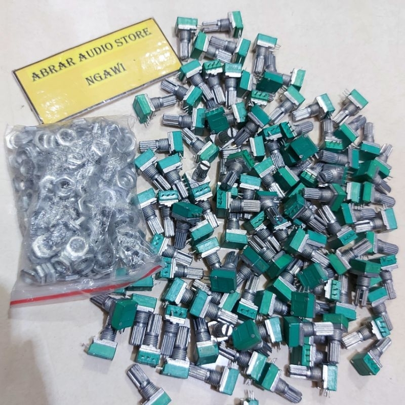 Potensio mono hijau RK097N / potensiometer segi ( 100K , 10K, 1K, 5K, 20K, 500K, 50K)