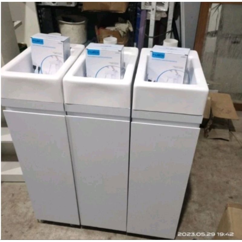 Wastafel portabel / wastafel kabinet portabel / wastafel cuci tangan