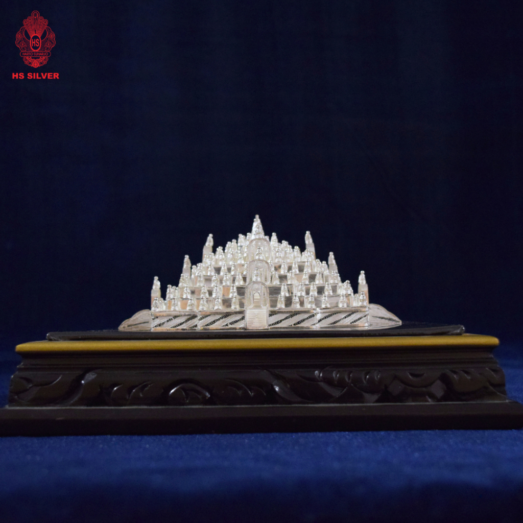 Miniatur Candi Borobudur Hiasan Meja Bahan Silver Plated | HS SILVER