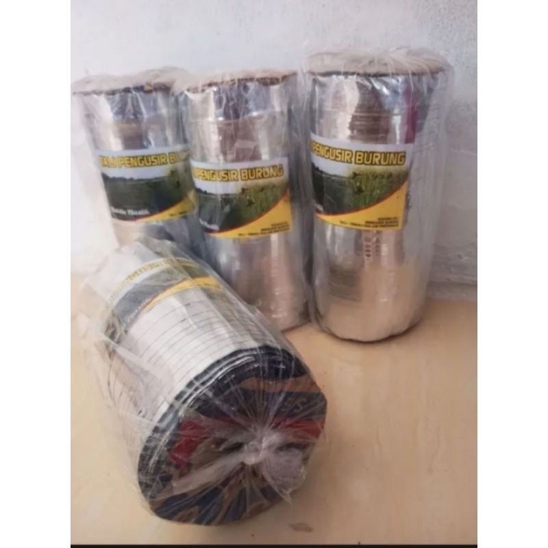 tali perak pengusir burungPipit