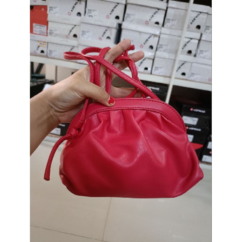 payless clearance sale fioni sling bag red