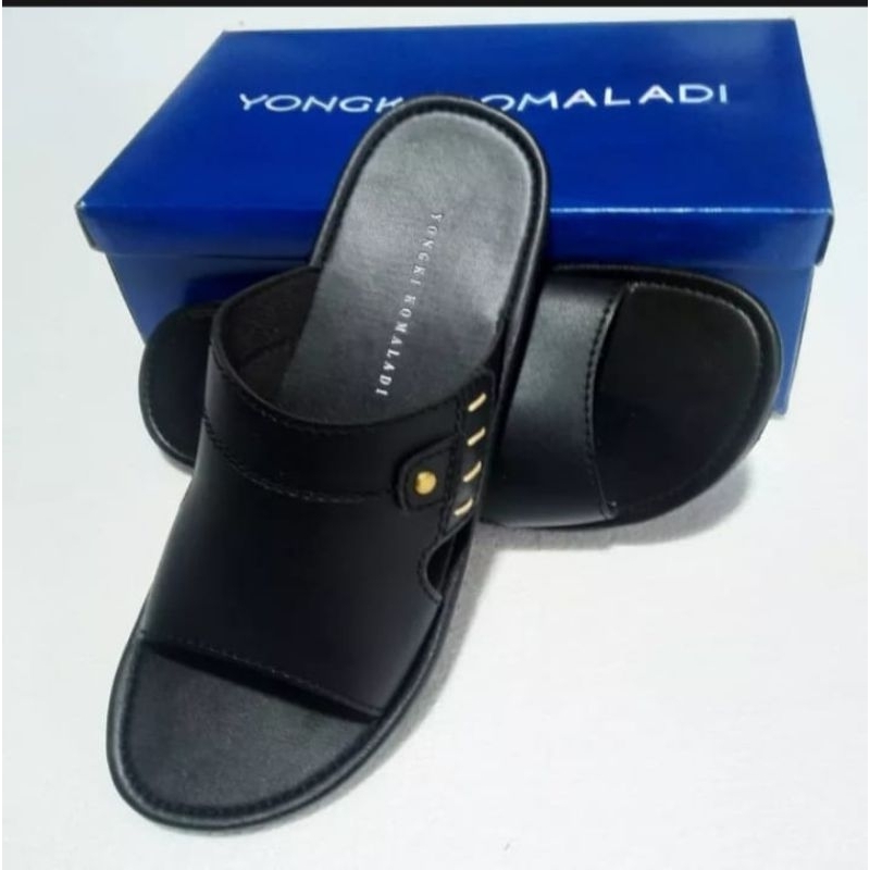 Sandal Yongki Komaladi//Sandal Pria Dewasa//Sandal kekinian//Trend Sendal 2024//Sandal Kokop Pria//A
