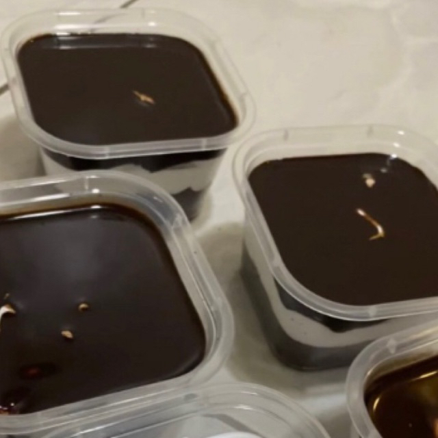 

KANAKU Milky Chocolate Mini Dessert Box