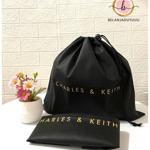 ➼➳✿✯ CHARLES & KEITH DustBag Pengganti Sarung Tas Pelindung Debu Serut Dust Bag DB Branded