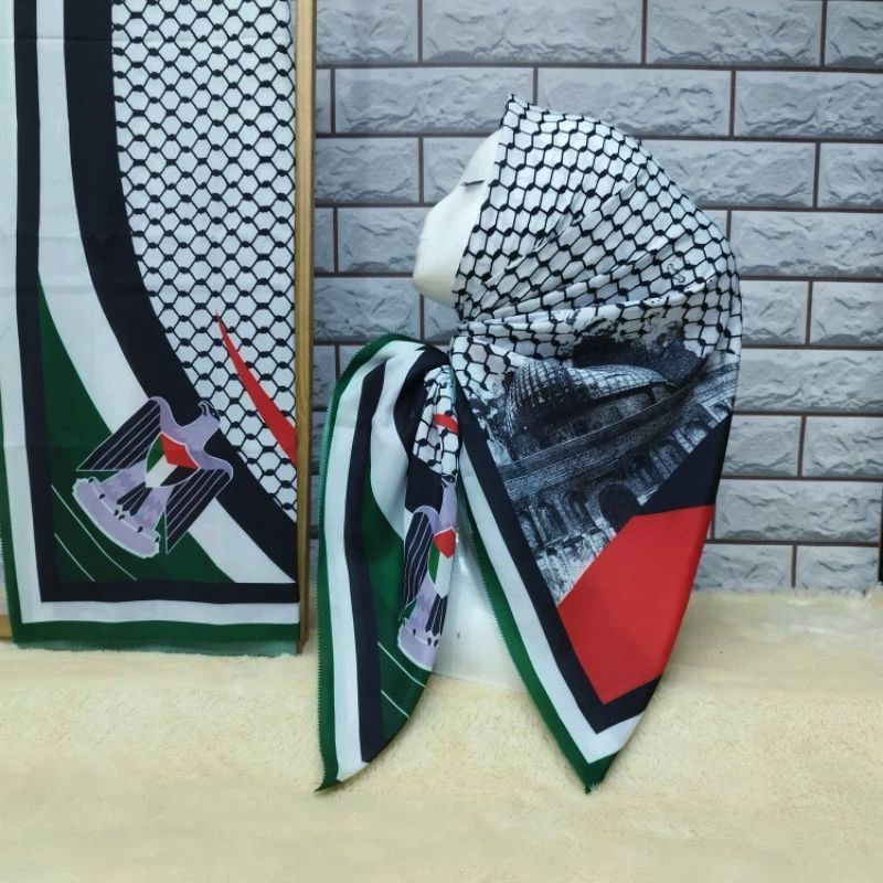 hijab segiempat motif palestina kerudung sorban voal