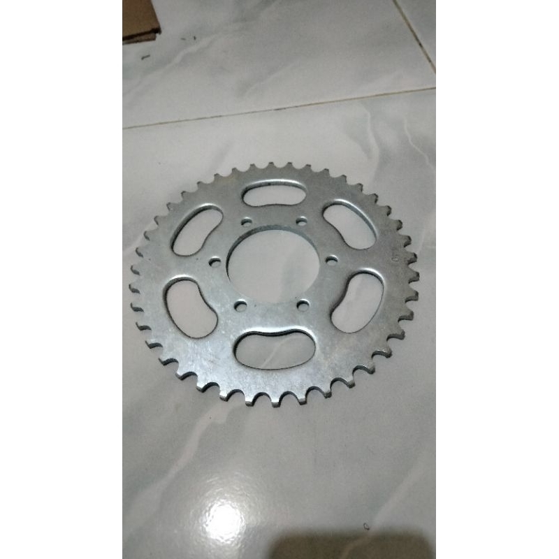 GEAR BELAKANG KAWASAKI BINTER MERCY 520 40 T PNP NINJA (SHOBU)