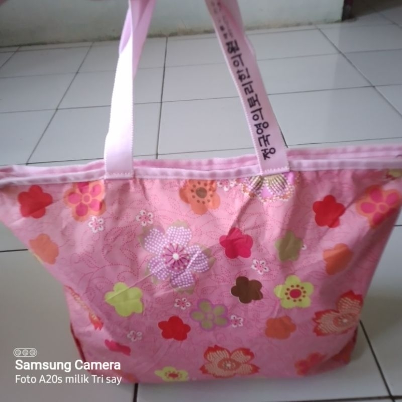 TOTE BAG/ TAS BELANJA  BUNGA NILON ANTI AIR
