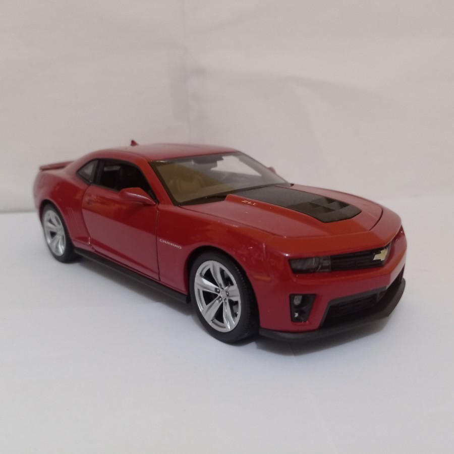Diecast Chevrolet Camaro ZL1 Welly 1:24 miniatur mobil mainan koleksi