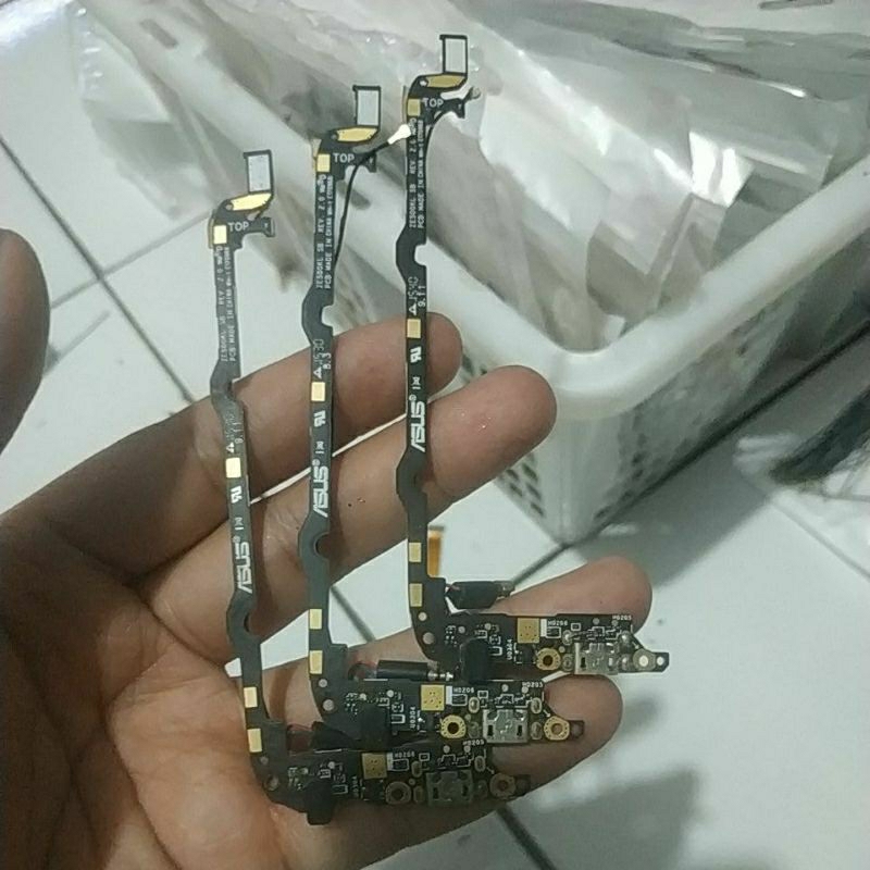 board cas bekas Asus Zenfone 2 laser ze500kL