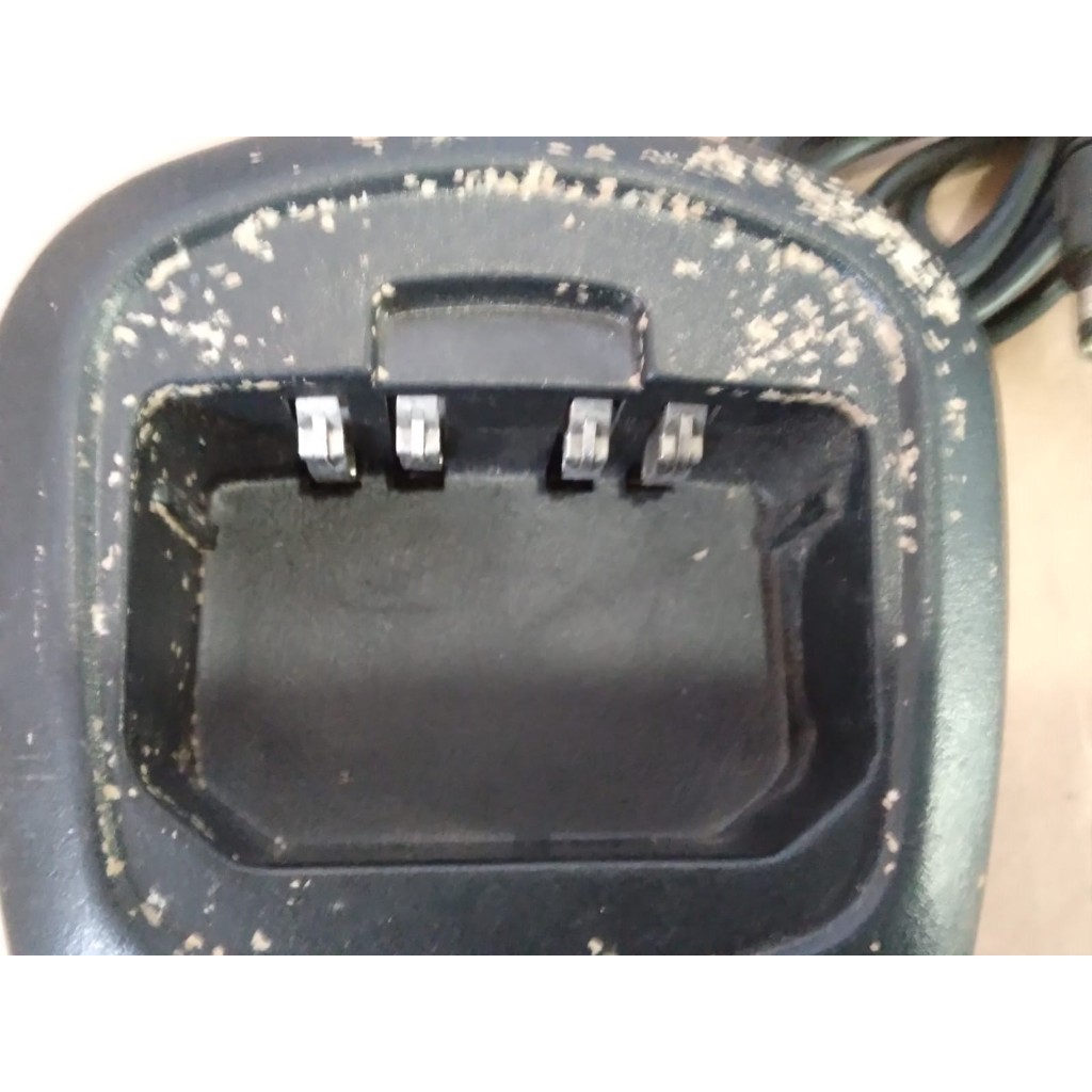 BEKAS NORMAL Charger HT Weierwei VEV 3288 Original Vev-3288s CES HANDY TALKY solo2
